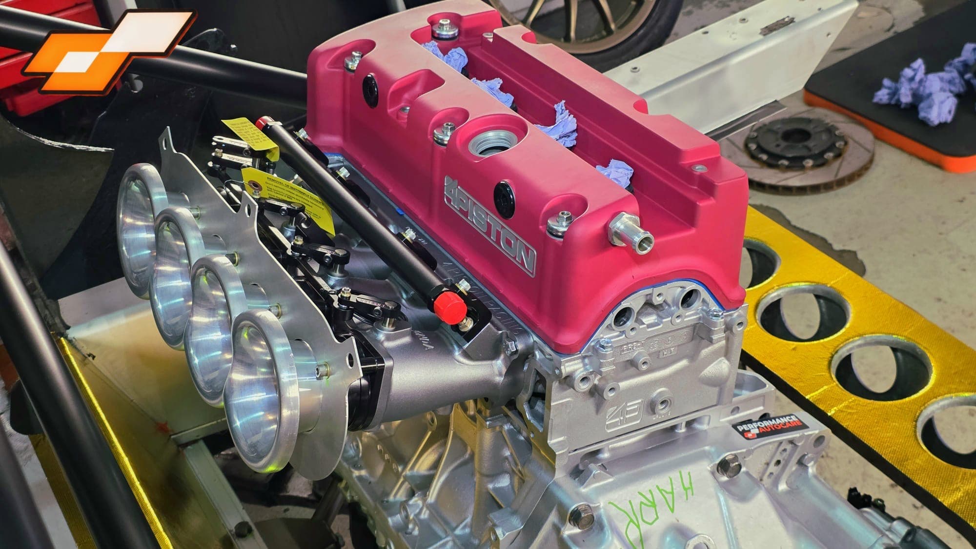 Honda K-series engine and Individual Throttle Bodies during Elise S2 K-swap fitment