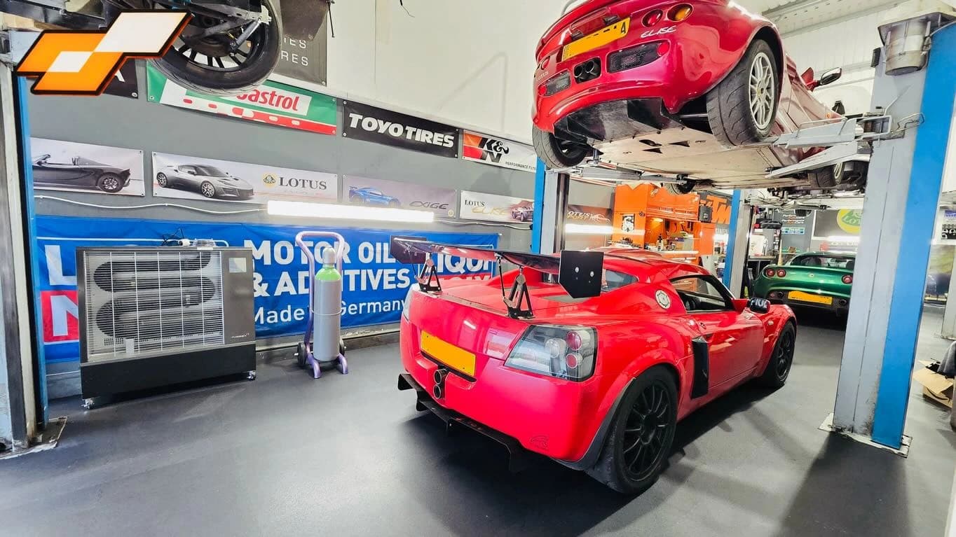 Elises and VX220 Elise in new Performance Autocare Workshop