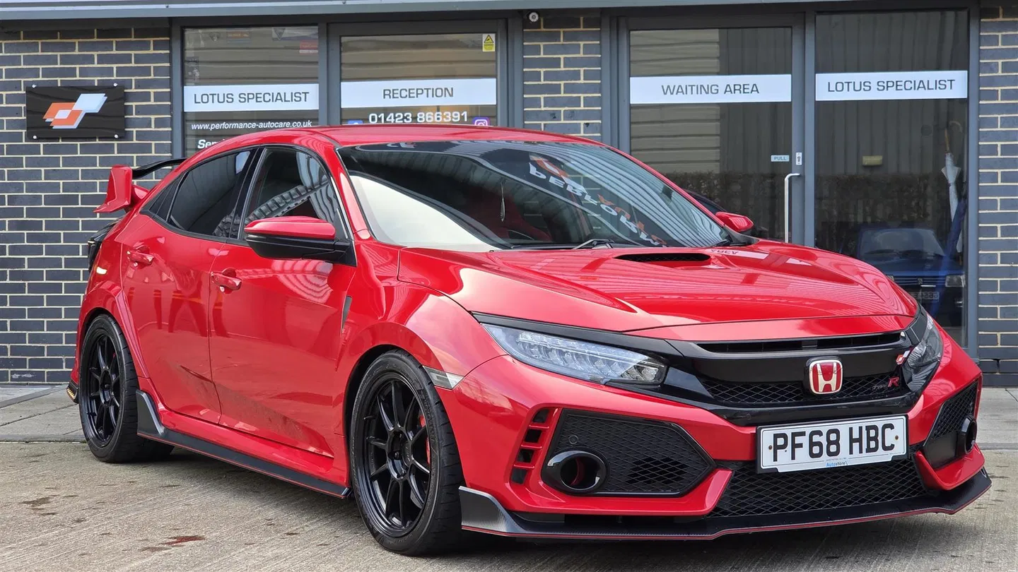 Honda Civic (MK10) 2.0 VTEC Type R GT [FK8] view 2